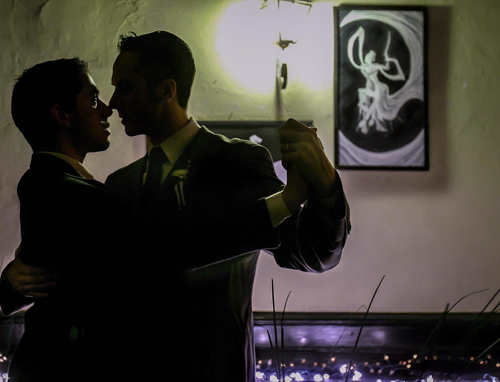 Tango in Buenos Aires: The Passionate Dance, Music, and Essential Experiences