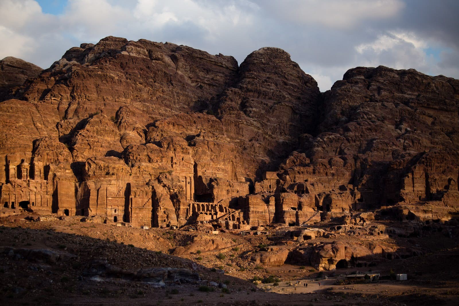 Petra s Hidden Gems: Off-the-Beaten-Path Trails and Secret Views for True Adventurers