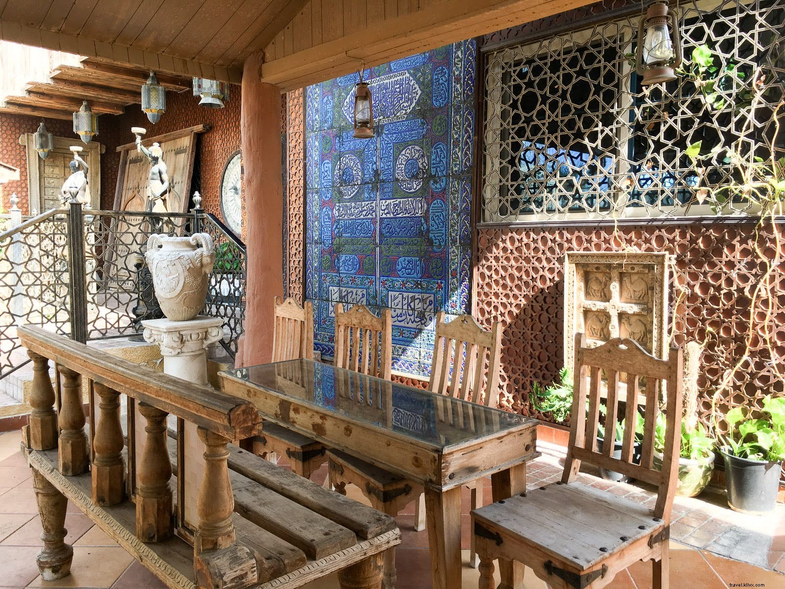 Discover Abu Dhabi s Vibrant Arts and Culture Scene: Top Must-Visit Spots