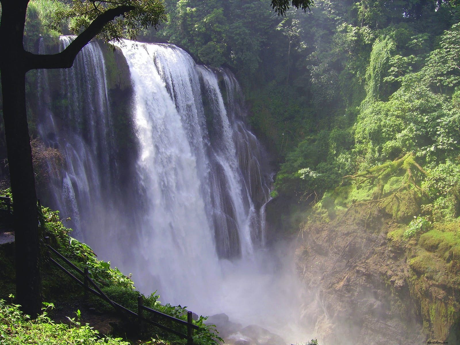 Discover Honduras: 10 Compelling Reasons to Explore This Hidden Central American Gem