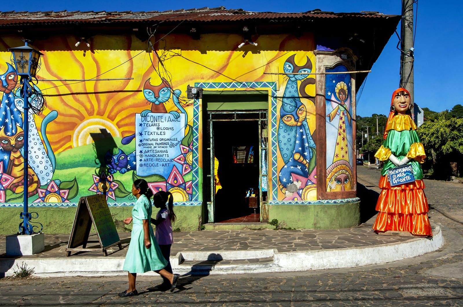 El Salvador Etiquette Guide: Essential Dos and Don ts for Travelers