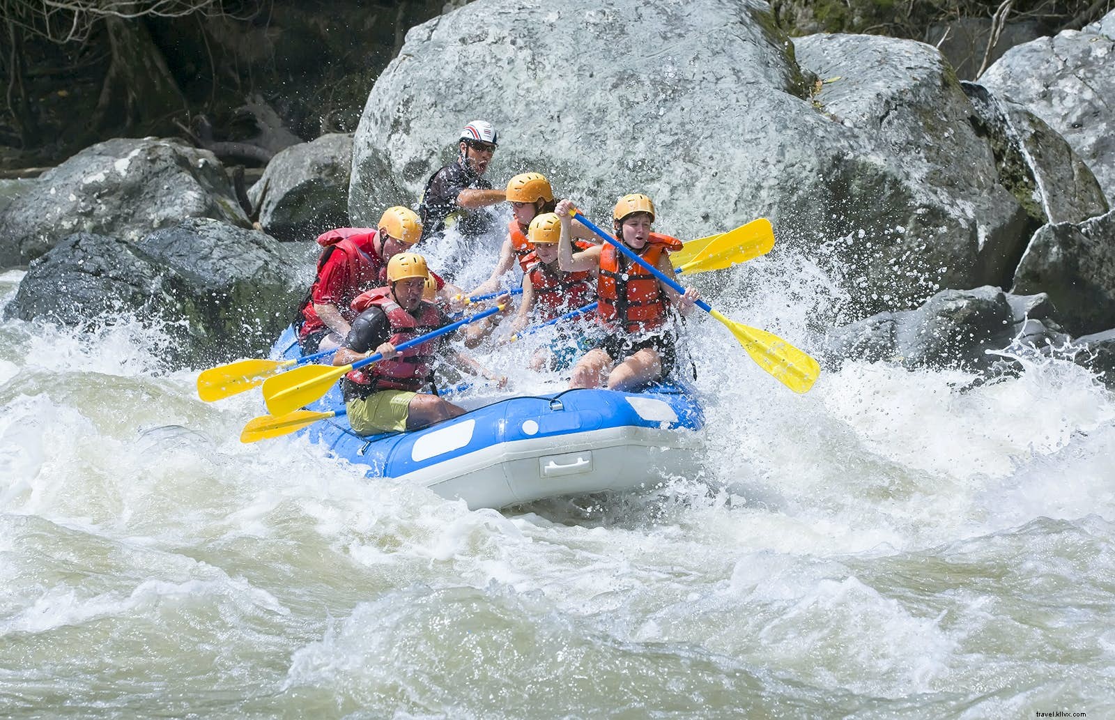 Thrilling Extreme Sports in Costa Rica: Ziplining, Surfing, Rafting & World-Class Diving