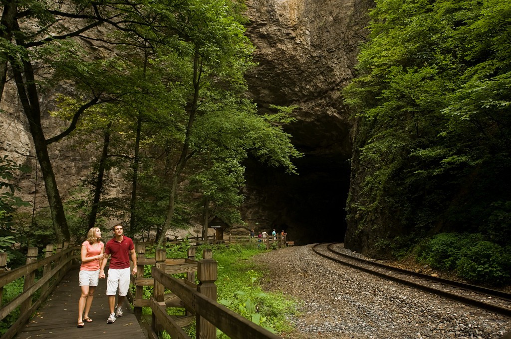 WanderLove: Ultimate 6-Day Road Trip Itinerary in Southwest Virginia s Heart of Appalachia