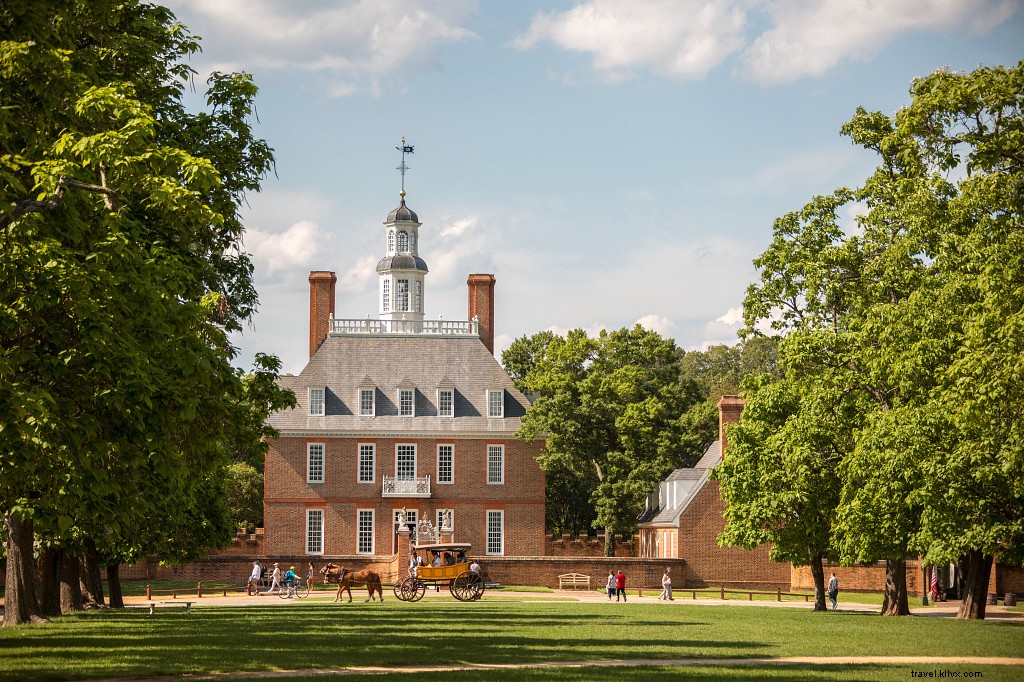 WanderLove: Ultimate Road Trip Guide from Williamsburg to Norfolk, Virginia