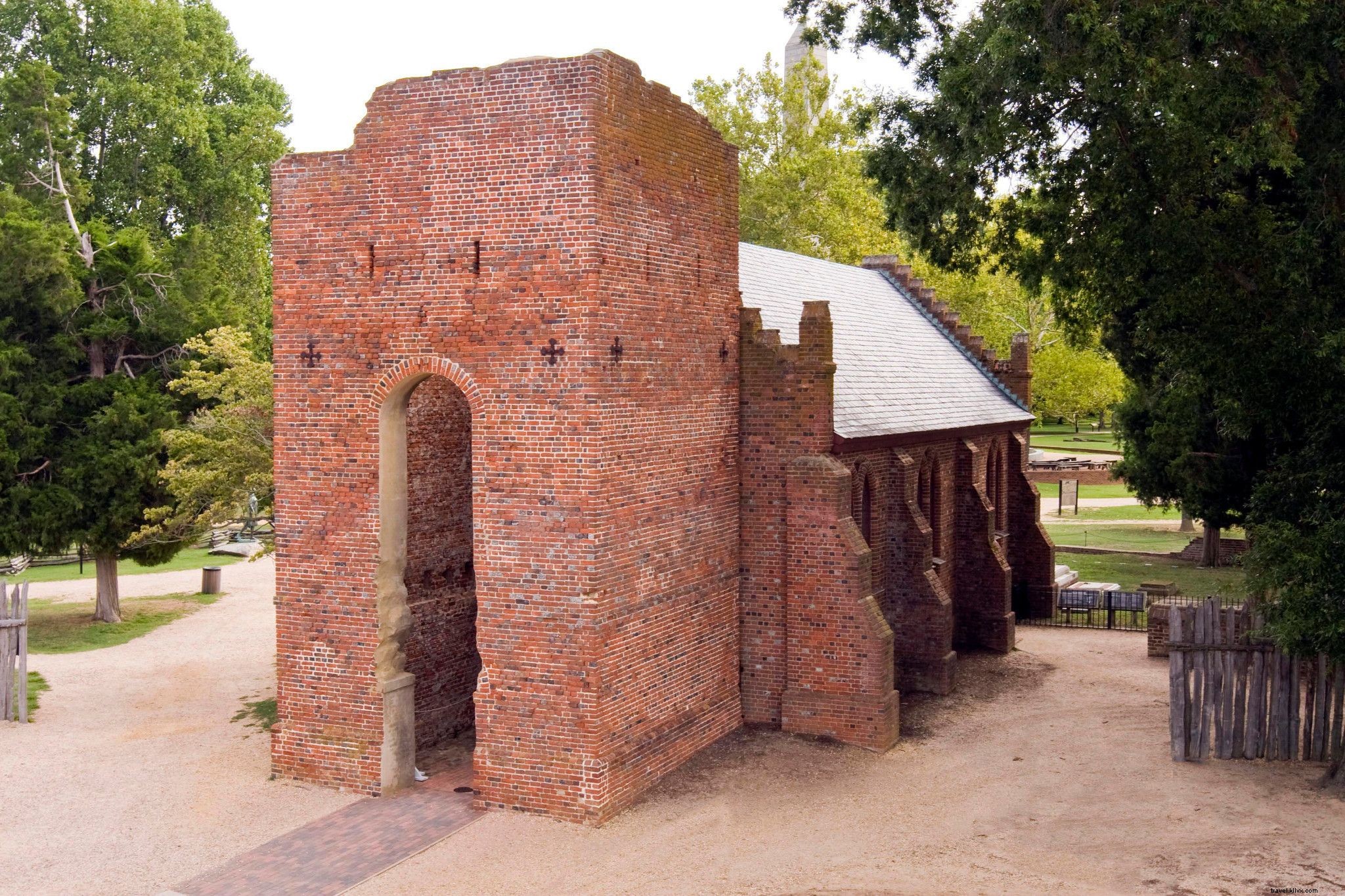 WanderLove: Ultimate Road Trip Guide from Williamsburg to Norfolk, Virginia