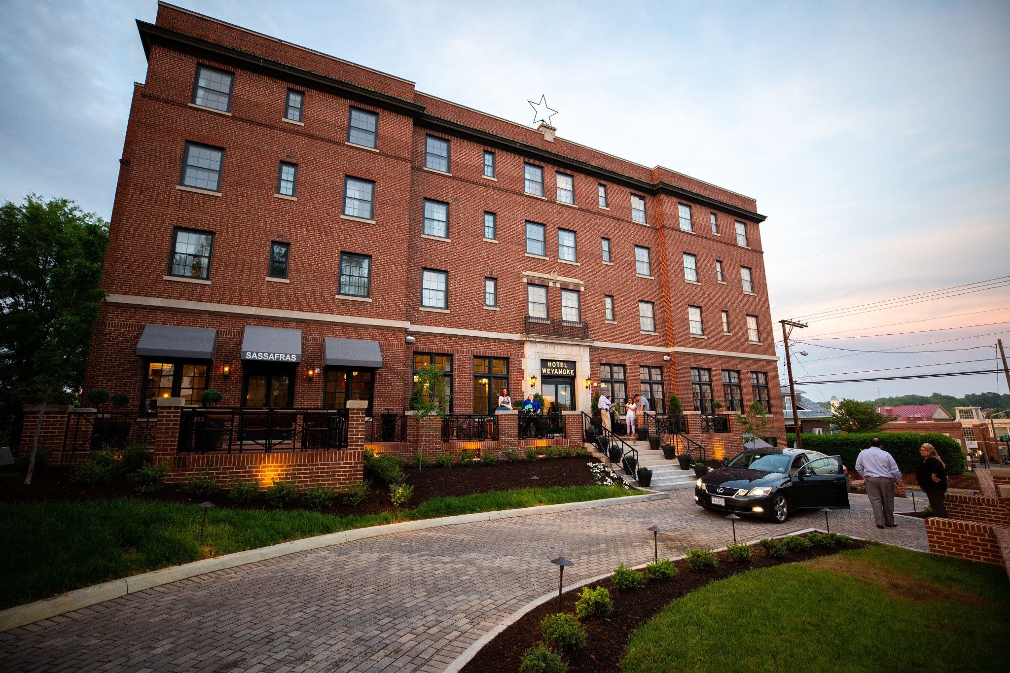 WanderLove: Ultimate Road Trip Guide from Richmond to Danville via Farmville and Clarksville