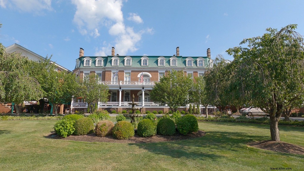 WanderLove: The Ultimate Scenic Road Trip from Roanoke to Abingdon in Southwest Virginia