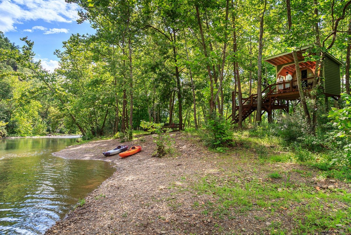 Unplug and Reconnect: 5 Screen-Free Family Vacations in Virginia
