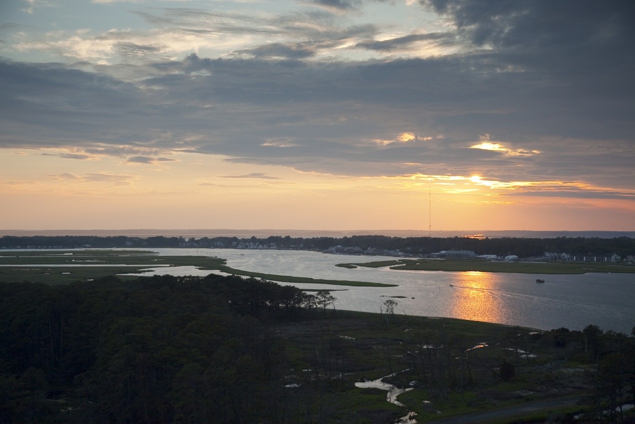 Discover 10 Premier Coastal Paddling Destinations in Virginia