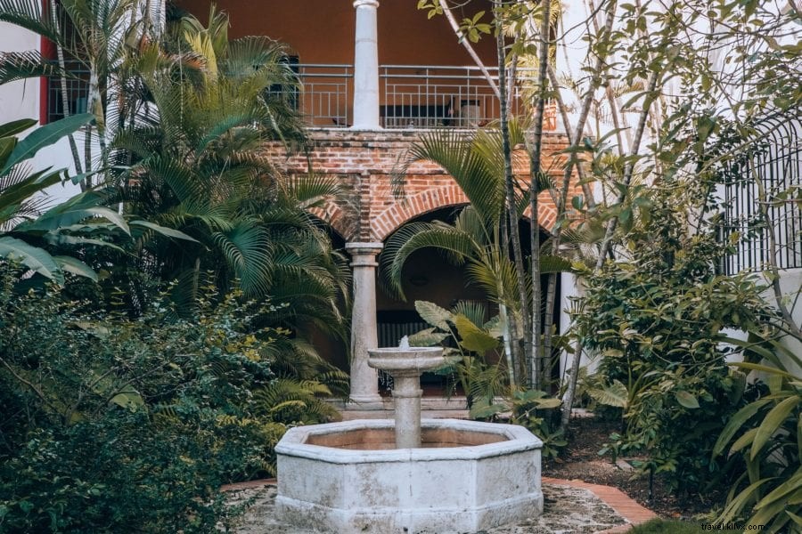 Dominican Republic Travel Guide: Best Hotels, Attractions, Food & 7-Day Itinerary