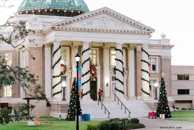 Holiday Cheer in Downtown Lake Charles: Brass Ensemble Concert & Delicious Eats #GetDowntownLC