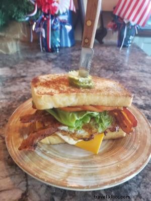 The Brown Bag Cafe: Lake Charles  Premier Spot for Comfort Food and Fine Dining