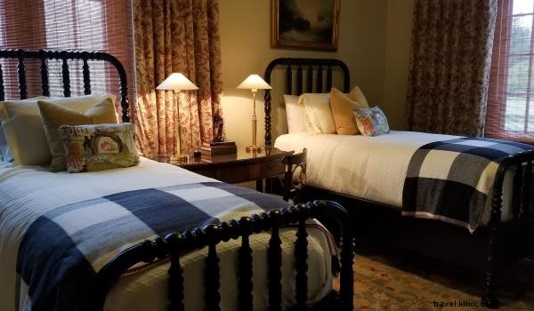 Discover Timeless Luxury and Southern Hospitality at Della Belle Bed & Breakfast
