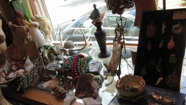 Hands-On Creativity: Discover Yayi Beads, Gems & Gallery in Lake Charles