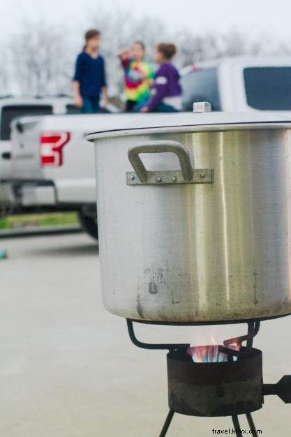 Ultimate Guide: How to Host a Perfect Crawfish Boil at Home