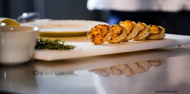 How to Eat Healthy and Stay Fit in Lake Charles: Expert Tips for Visitors