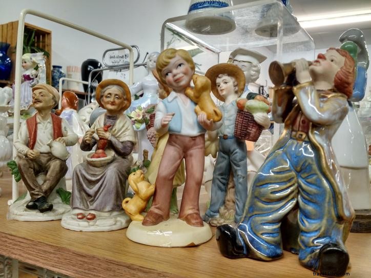Discover Premier Antique Shops in Southwest Louisiana s Lake Area