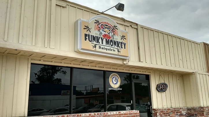 Top 5 Drive-Thru Frozen Daiquiri Shops in Lake Charles, LA: Sip from Your Car – No Blender Needed