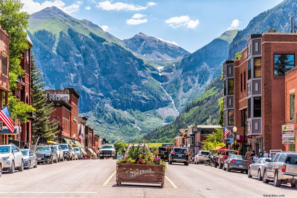 25 Best Places to Visit in the USA in June: Top Summer Destinations