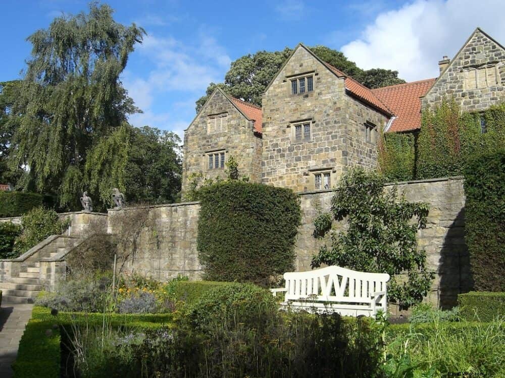 Top 15 Places to Visit in Tyne and Wear: Beaches, Parks, and Historic Gems