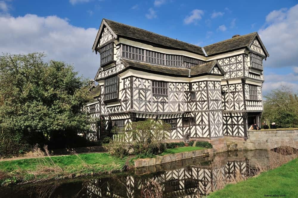 Top 15 Most Beautiful Places to Visit in Cheshire: Historic Gems and Scenic Wonders