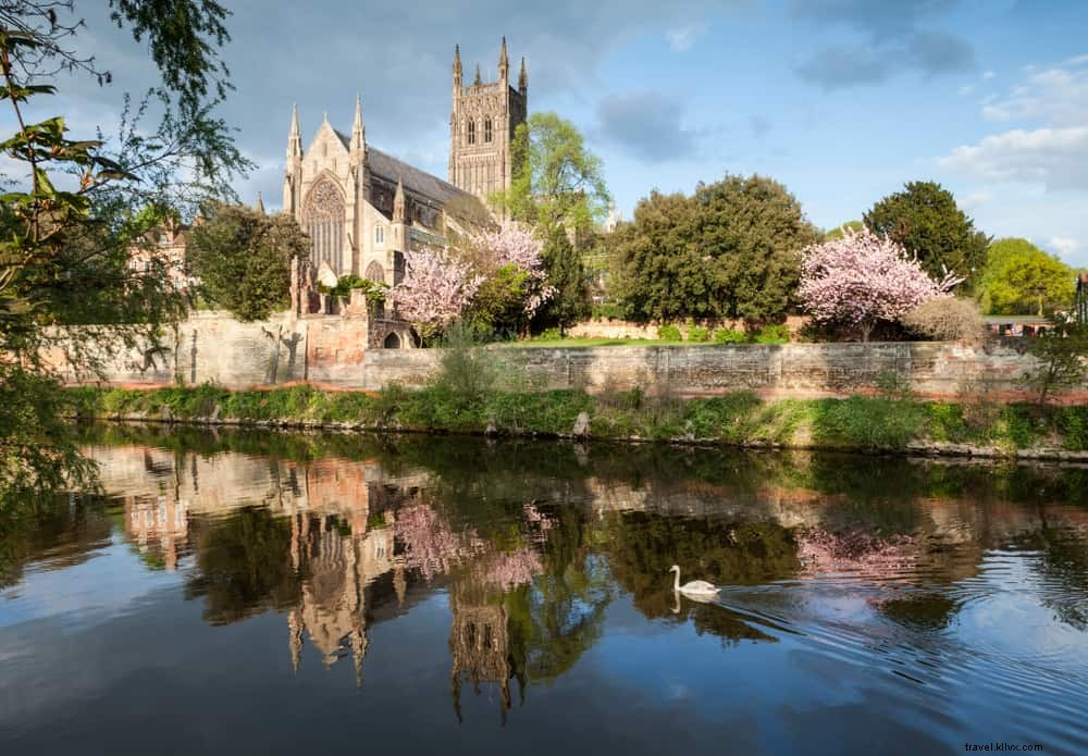 15 Stunning Places to Visit in Worcestershire: A Local s Guide