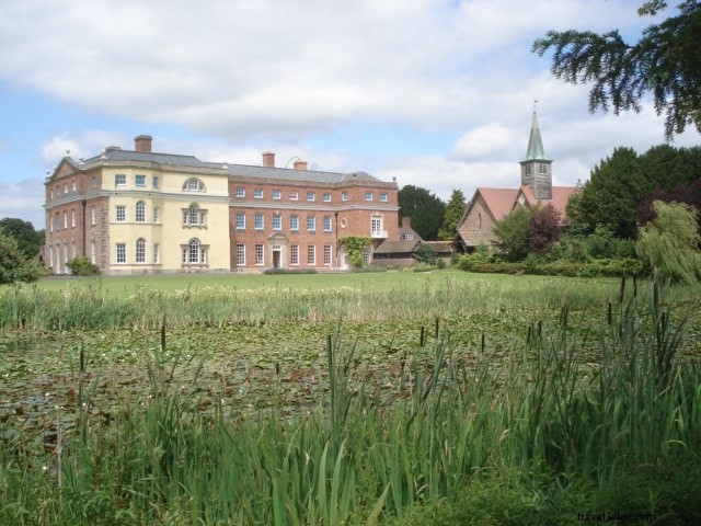 15 Stunning Places to Visit in Worcestershire: A Local s Guide