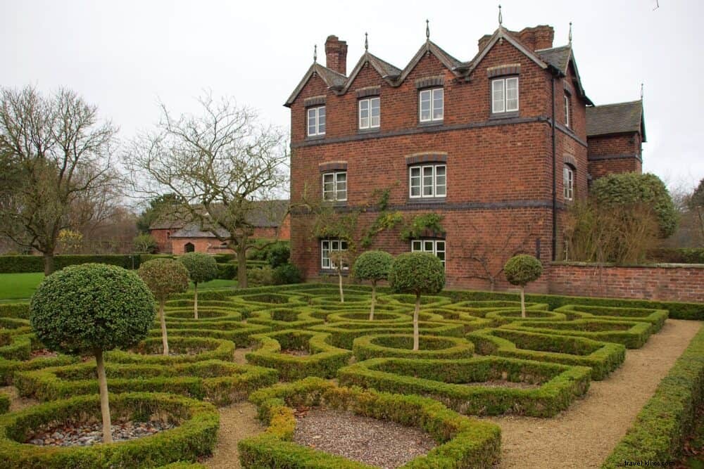 15 Stunning Places to Visit in the West Midlands: Hidden Gems Revealed