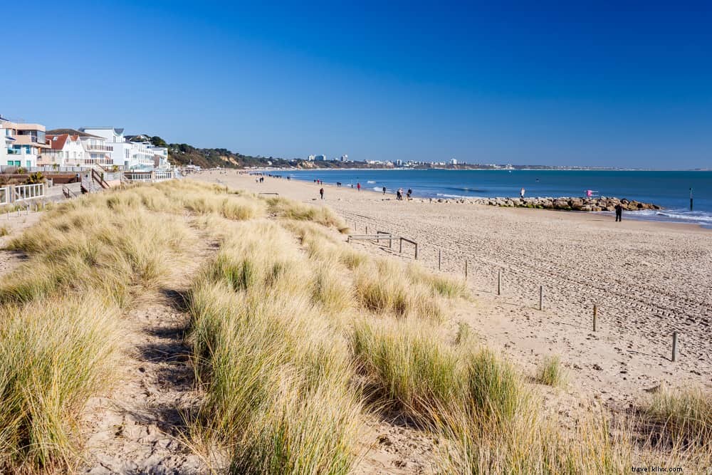 Top 22 Most Beautiful Beach Resorts in the UK for Unforgettable Staycations