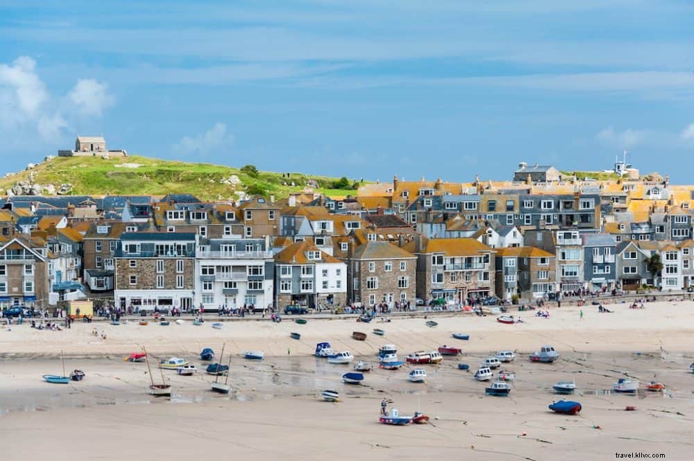 Top 22 Most Beautiful Beach Resorts in the UK for Unforgettable Staycations