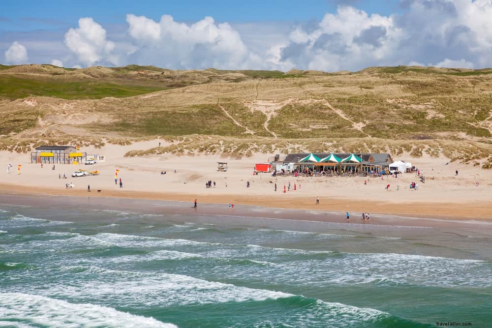 Top 22 Most Beautiful Beach Resorts in the UK for Unforgettable Staycations