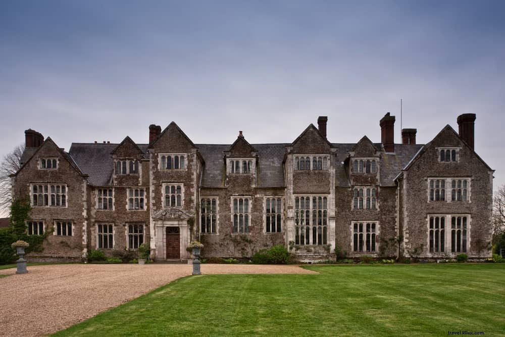 18 Most Beautiful Places to Visit in Surrey: Insider Guide from a Local Resident