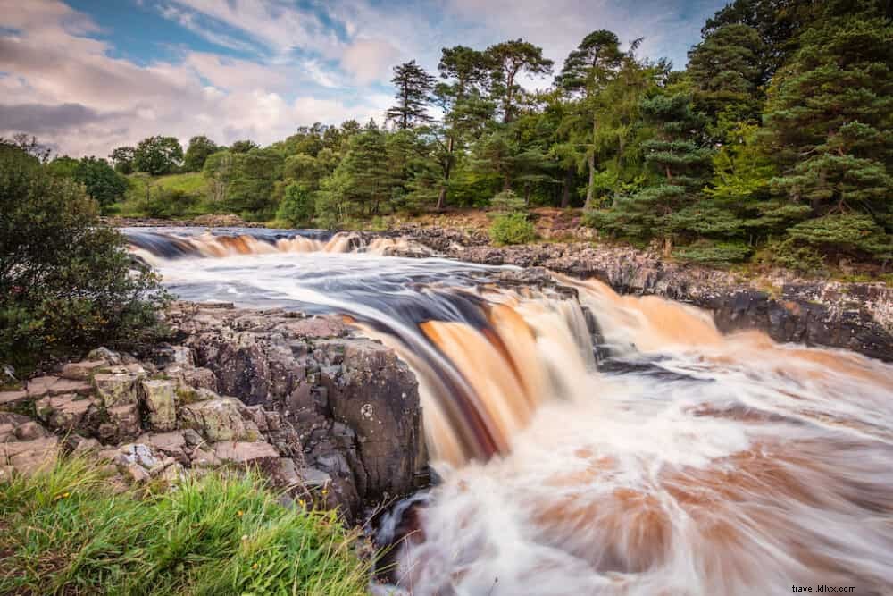 15 Best Places to Visit in County Durham: Castles, Waterfalls, and Stunning Landscapes