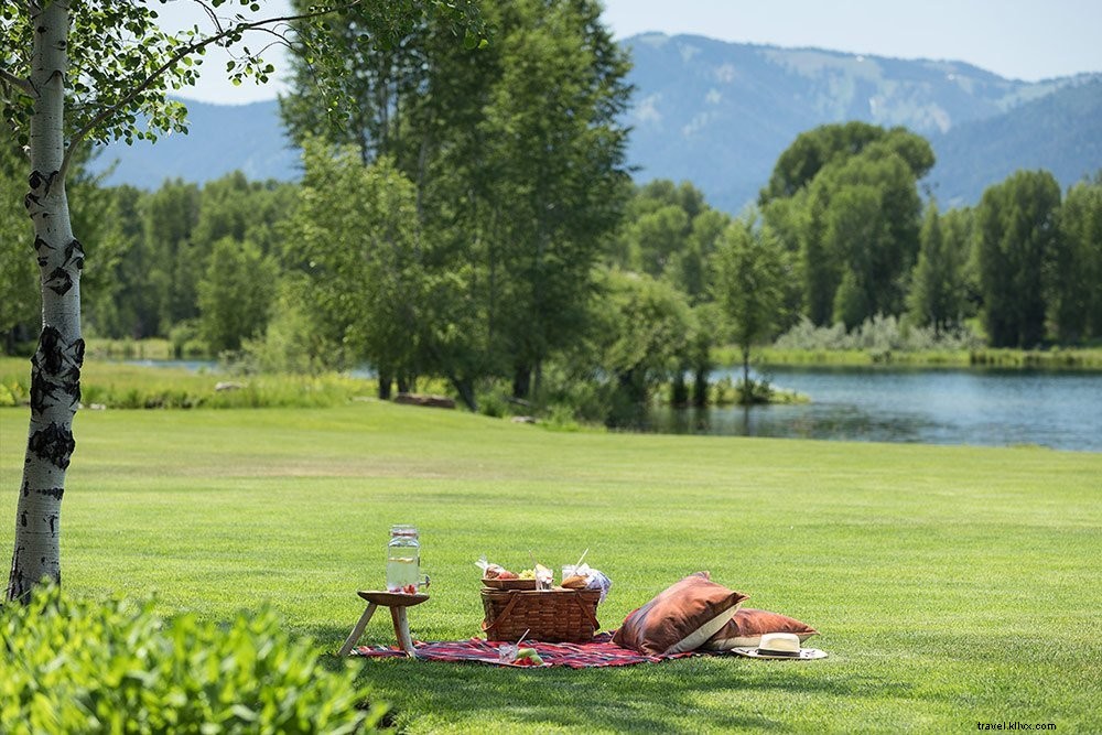 Ultimate Guide to Booking Luxury Vacation Rentals in Jackson Hole with The Clear Creek Group