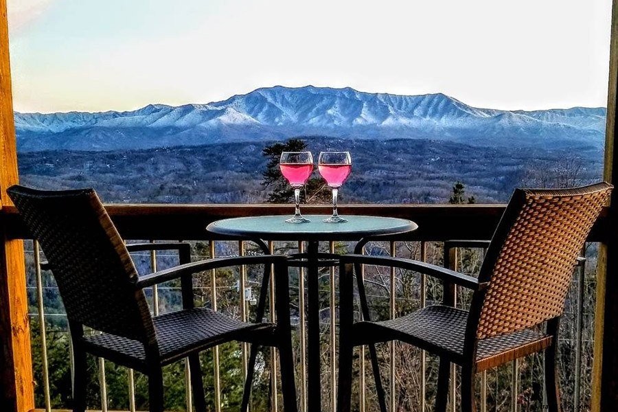 Best Places to Stay in the Great Smoky Mountains, Tennessee: Luxurious Cabins and More