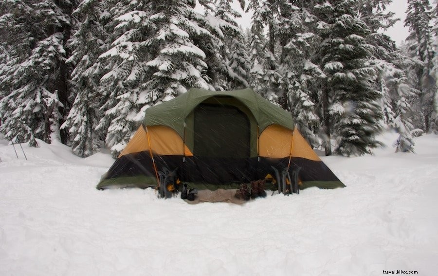 Winter Camping Essentials: Expert Gear Recommendations and Cold-Weather Safety Tips