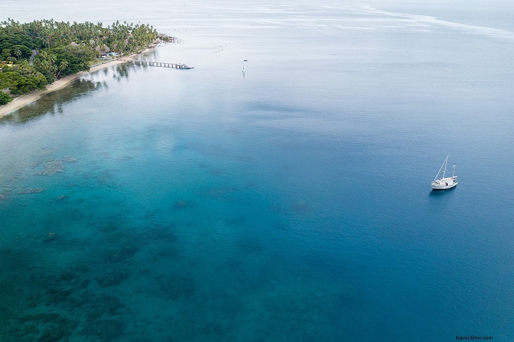 17-Day South Pacific Cruise with Holland America: An Insider s Guide to MS Maasdam