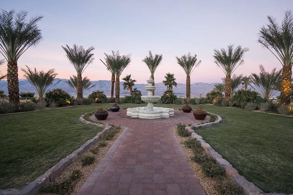 Ultimate Death Valley National Park Guide: Best Time to Visit, Top Attractions, and Expert Tips