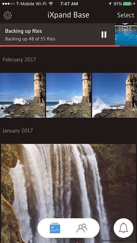 Automatic iPhone Backup for Travelers: Secure Photos with SanDisk iXpand Base