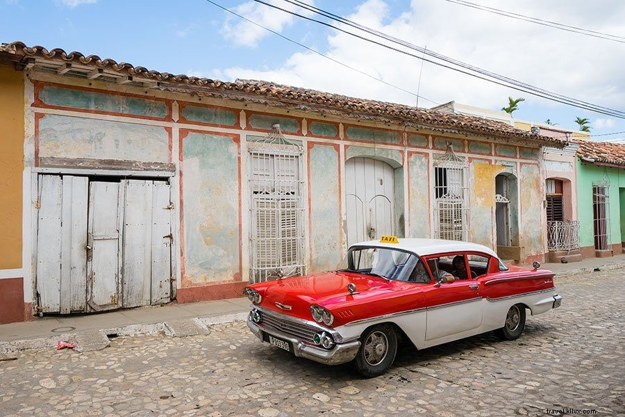 Top 10 Tropical Destinations for New Year s Eve: Best Luxury Stays Revealed