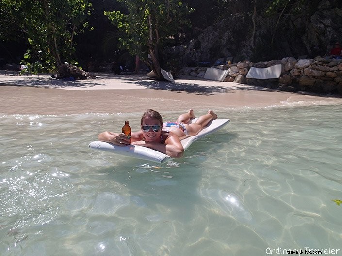 10 Essential Travel Safety Tips for First-Time Travelers