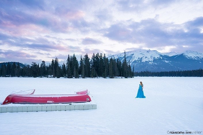 Capturing the Beauty of Solo Travel: A Photographer s Cinderella Adventures