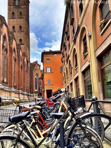 Solo Travel in Bologna, Italy: Authentic Streets, Local Flavors, and Hidden Gems