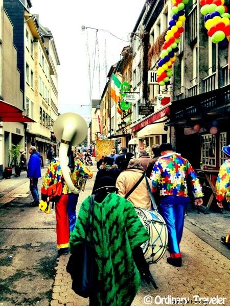 Experiencing the Exuberant Energy of Düsseldorf s Karneval Festival