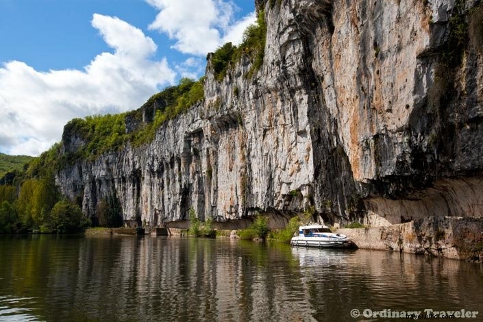 Saint-Cirq-Lapopie: Voted France s Favorite Cliffside Village