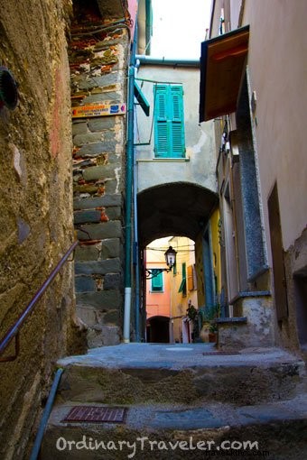 Cinque Terre Photography Guide: Expert Tips for Iconic Cliffside Shots