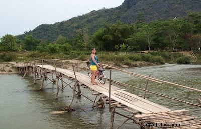 Discovering Caves and the Blue Lagoon in Vang Vieng: An Adventurous DIY Exploration