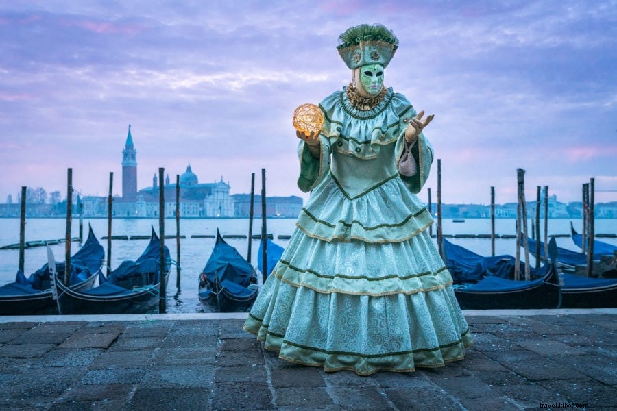 20 Stunning Photos from Venice Carnival: History, Costumes, and Insider Tips