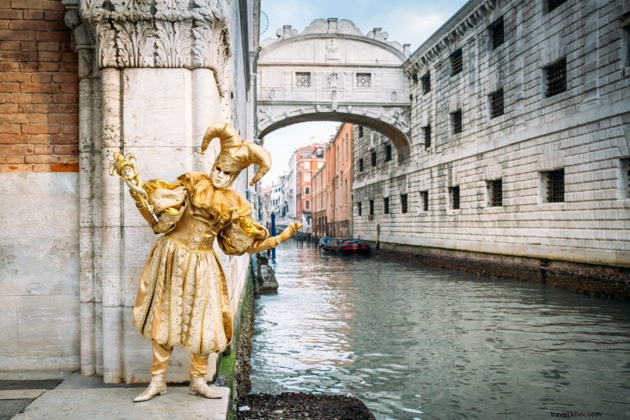 20 Stunning Photos from Venice Carnival: History, Costumes, and Insider Tips