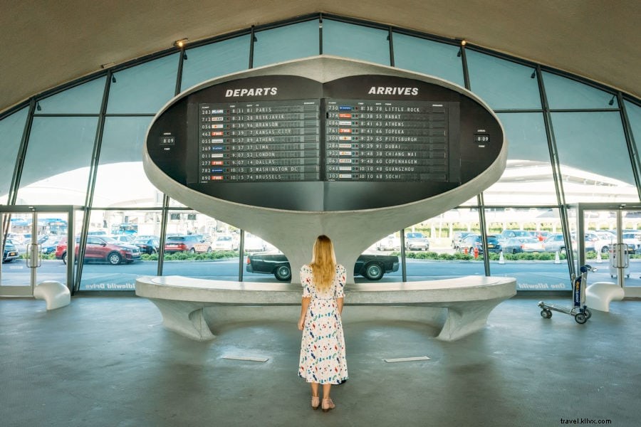 How to Find and Book Airline Mistake Fares for Massive Flight Savings